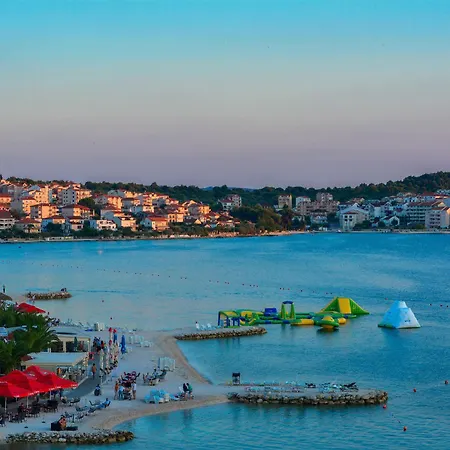 Διαμέρισμα Luxury Tea Τρογκίρ